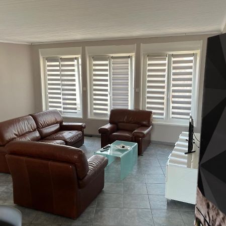 Appartement 2 Chambres Spacieuses Avec Terrasse Brouckerque Kültér fotó